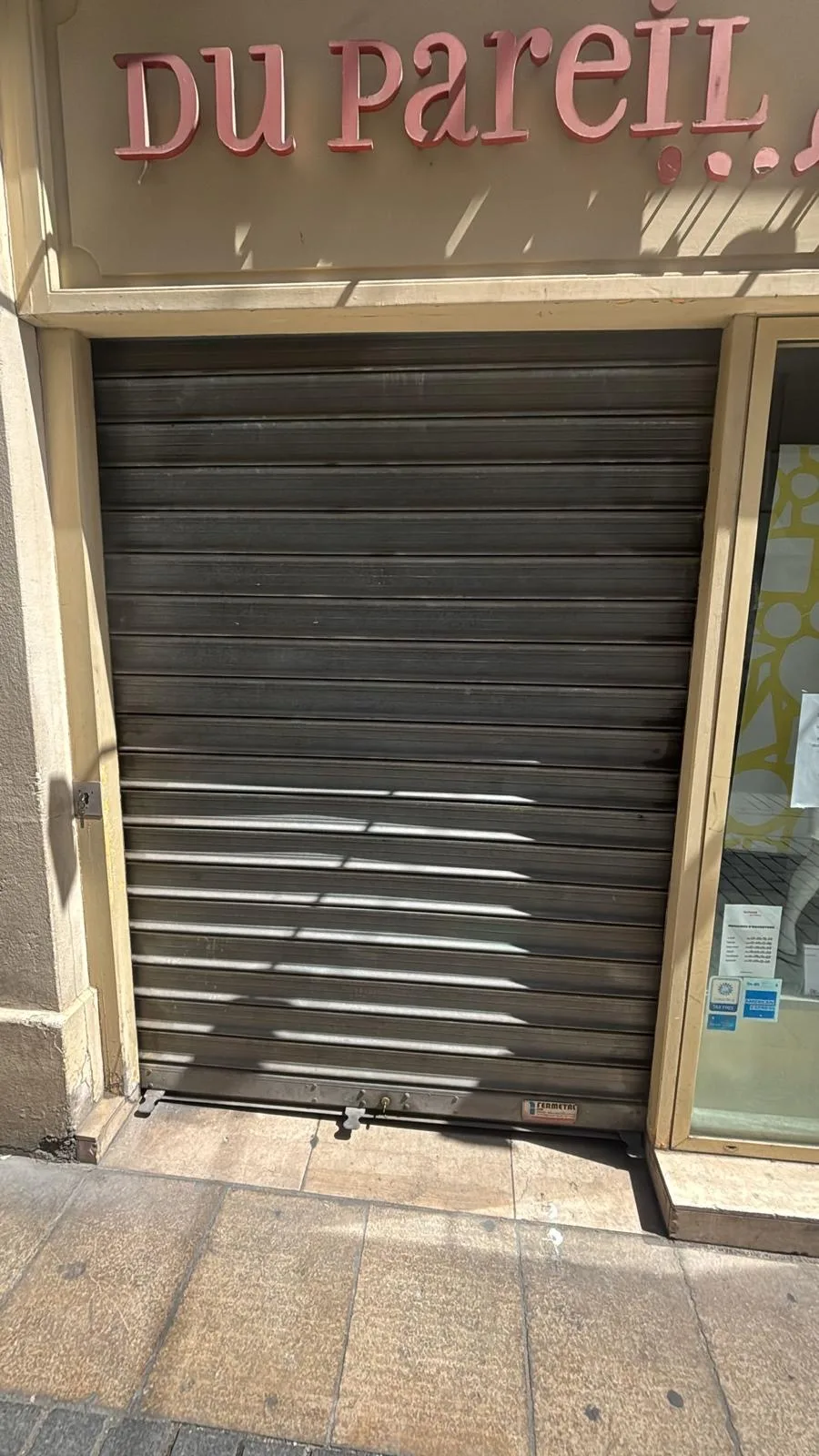 Installation et pose de rideau métallique à Marseille 16